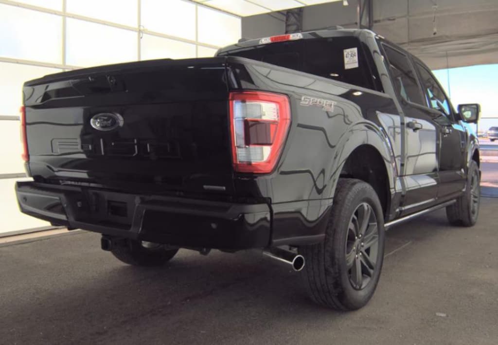 Used 2023 Ford F-150 Lariat Truck