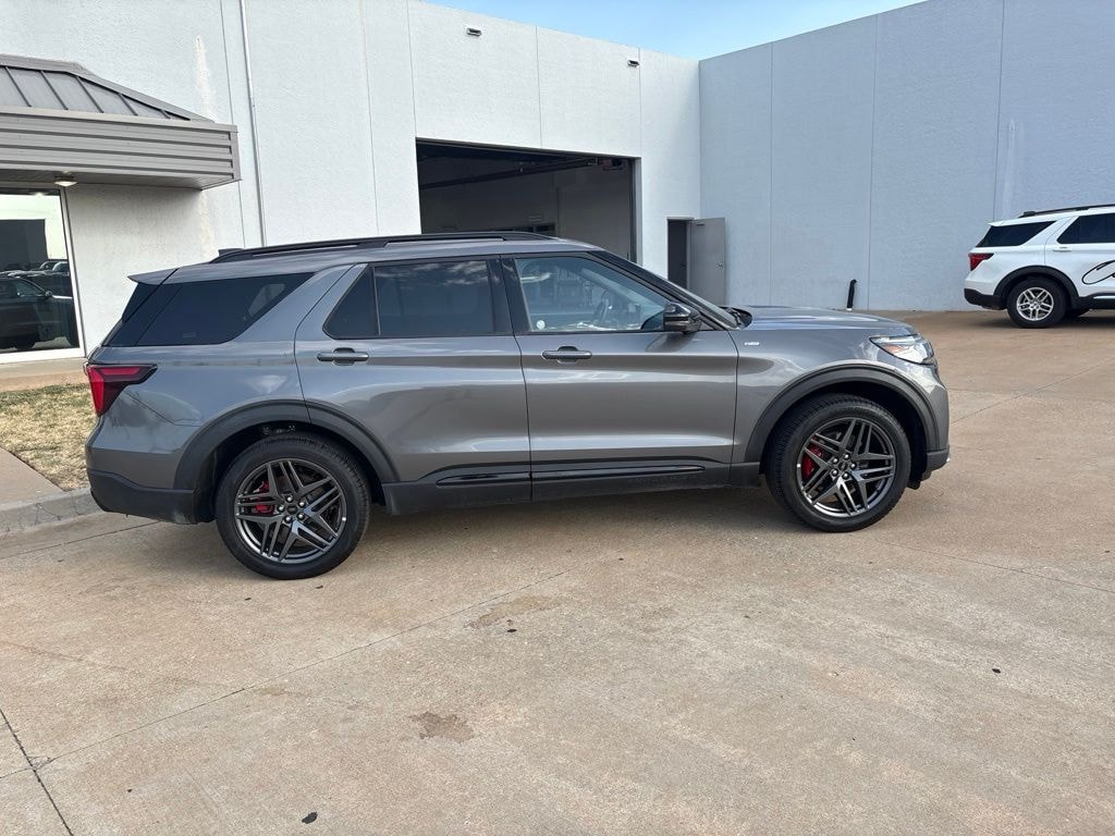Used 2025 Ford Explorer ST-Line Street Pack SUV