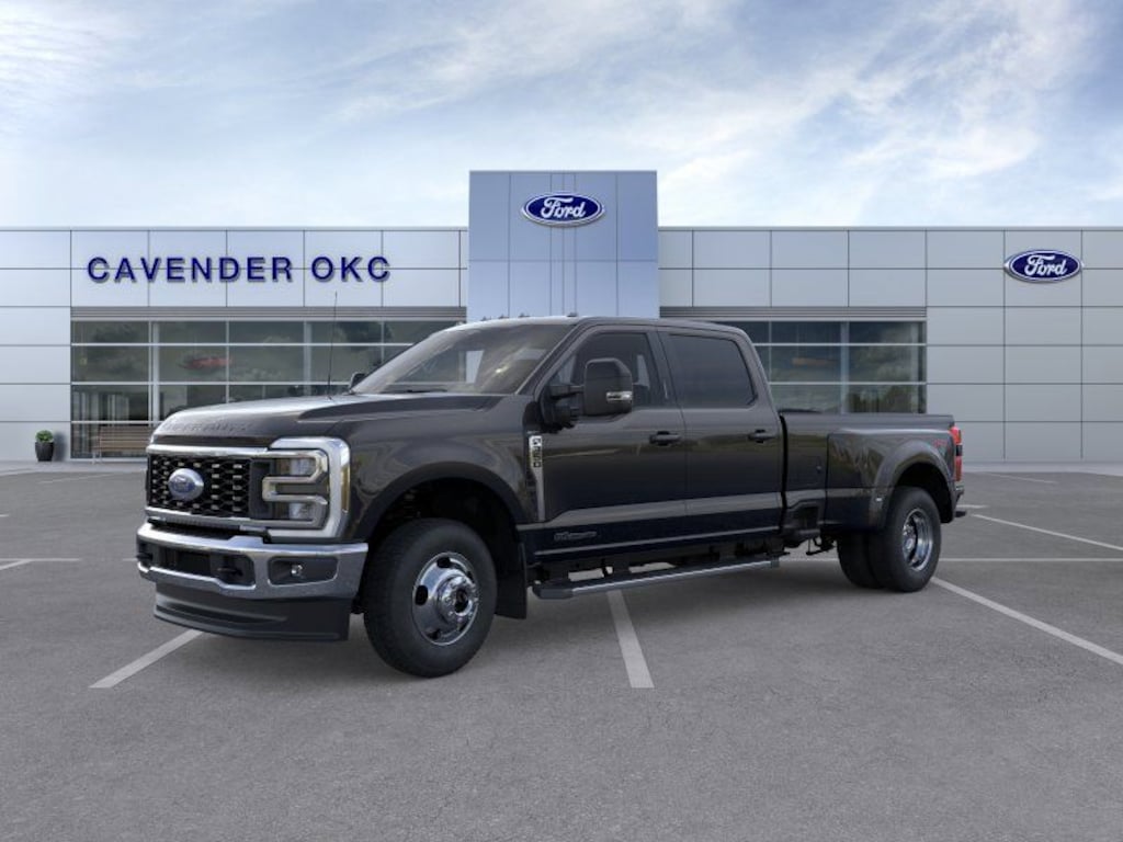 New 2026 Ford F-350SD Lariat Truck Crew Cab