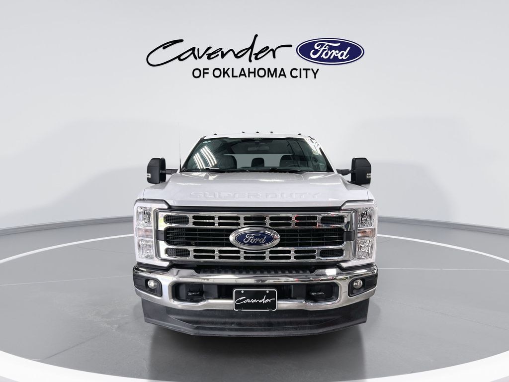 Used 2025 Ford F-350SD XLT DRW Truck