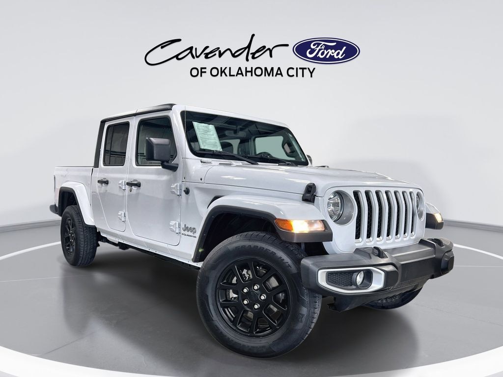 Used 2023 Jeep Gladiator Overland Truck