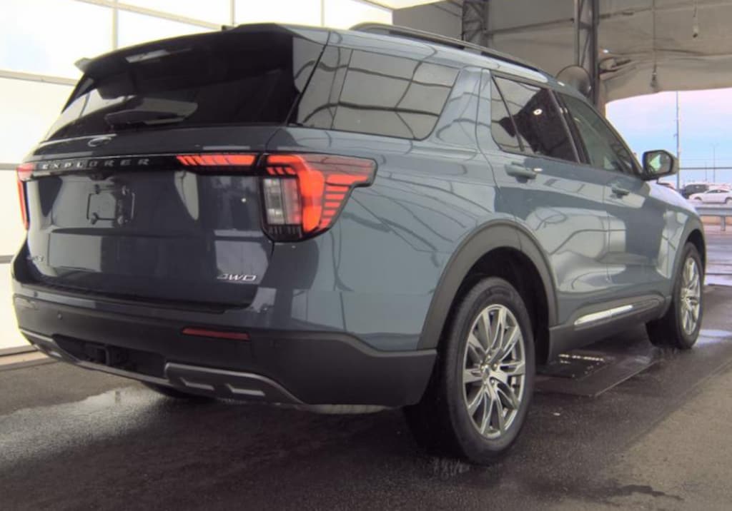 Used 2025 Ford Explorer Active Comfort SUV