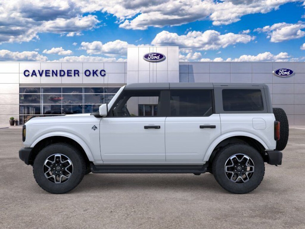 New 2026 Ford Bronco Outer Banks SUV