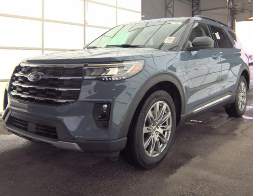 Used 2025 Ford Explorer Active Comfort SUV