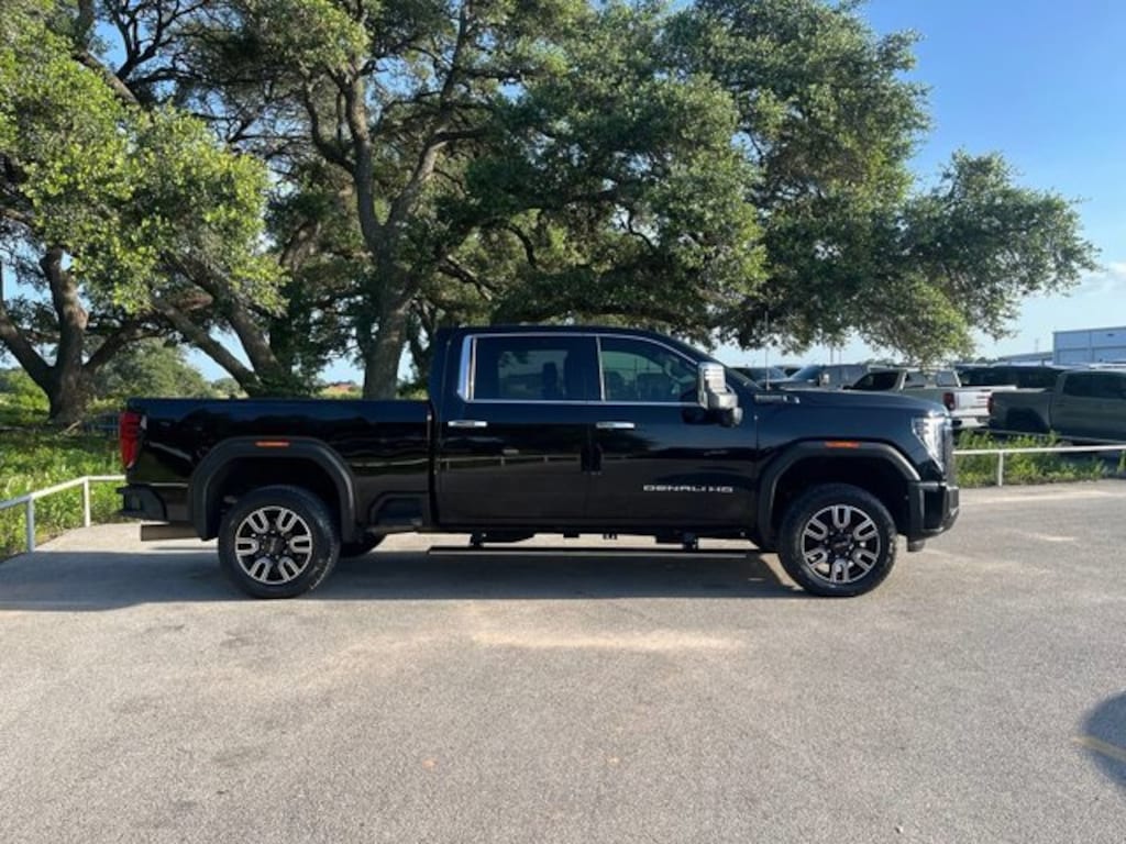 Used 2024 GMC Sierra 2500HD Denali Ultimate