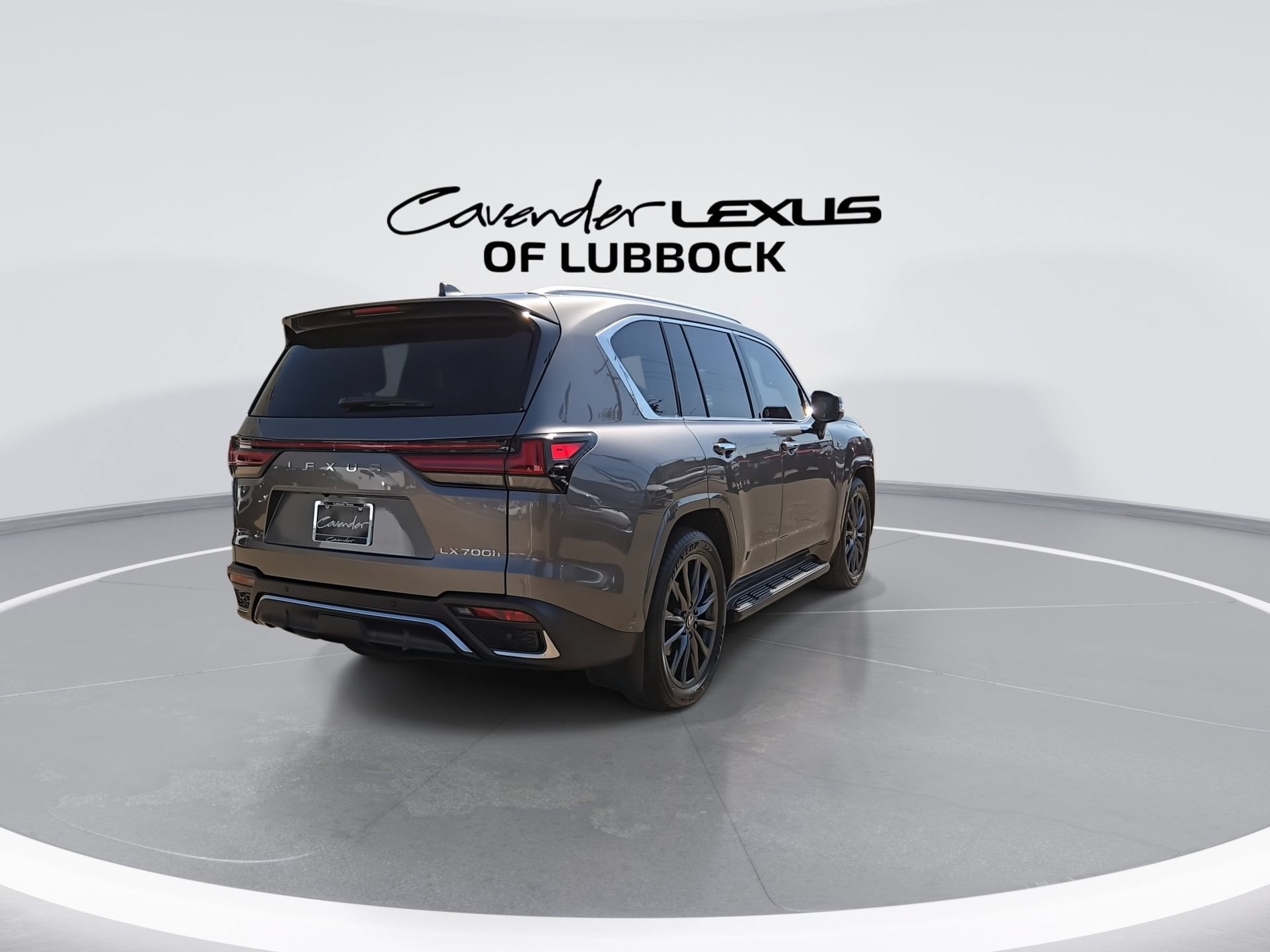 2026 Lexus LX 700h F-Sport - Photo 8