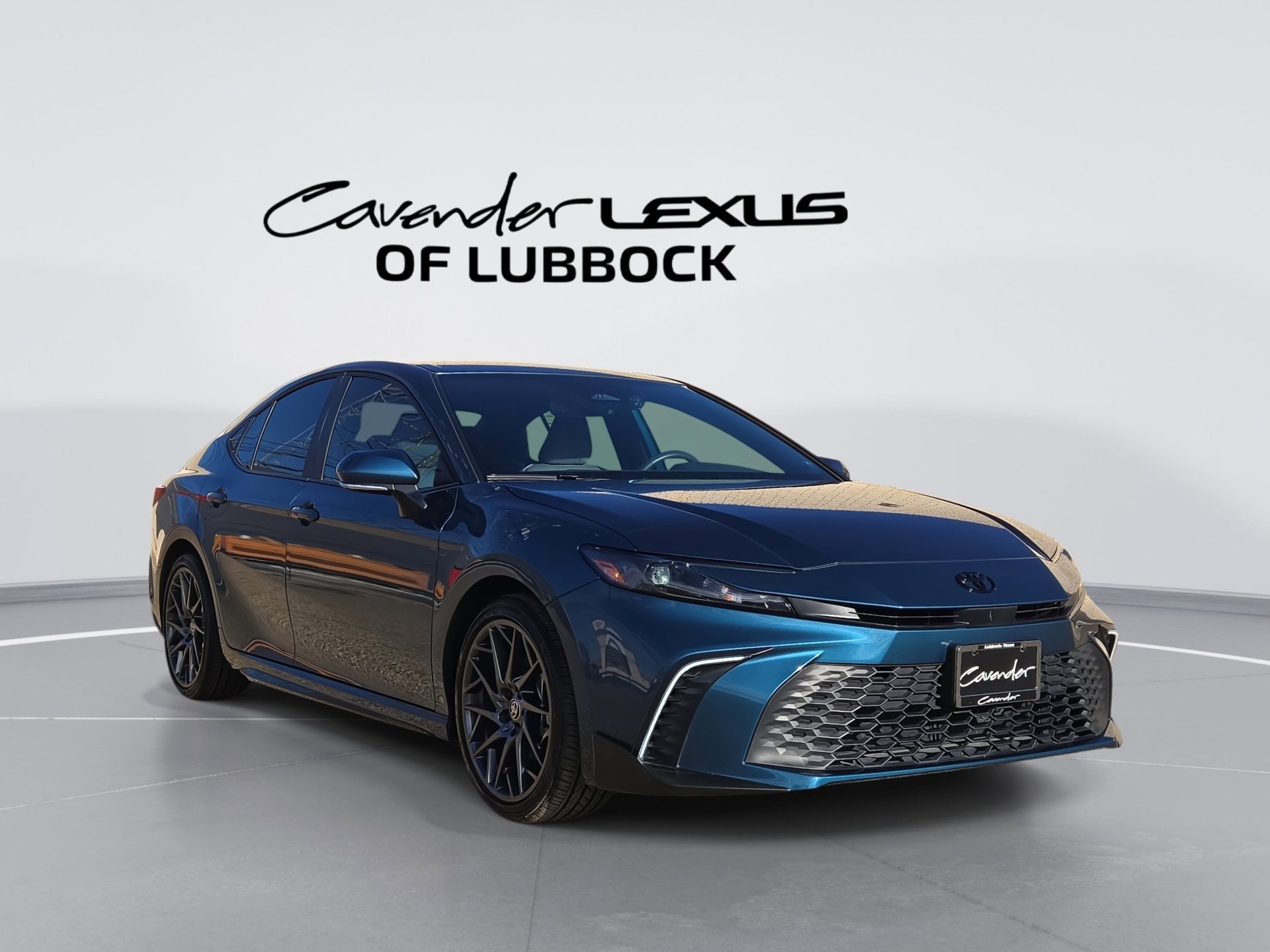 2025 Toyota Camry SE FWD