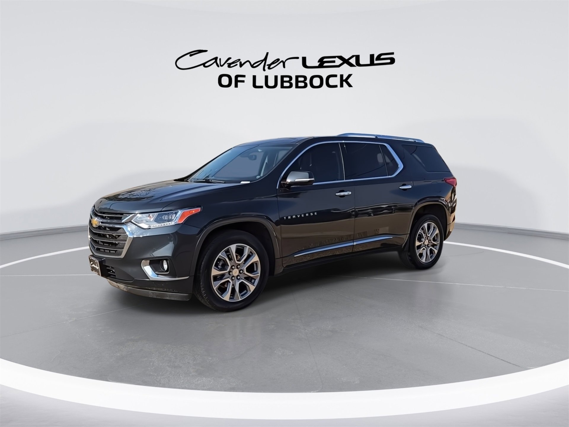 2021 Chevrolet Traverse Premier photo 3
