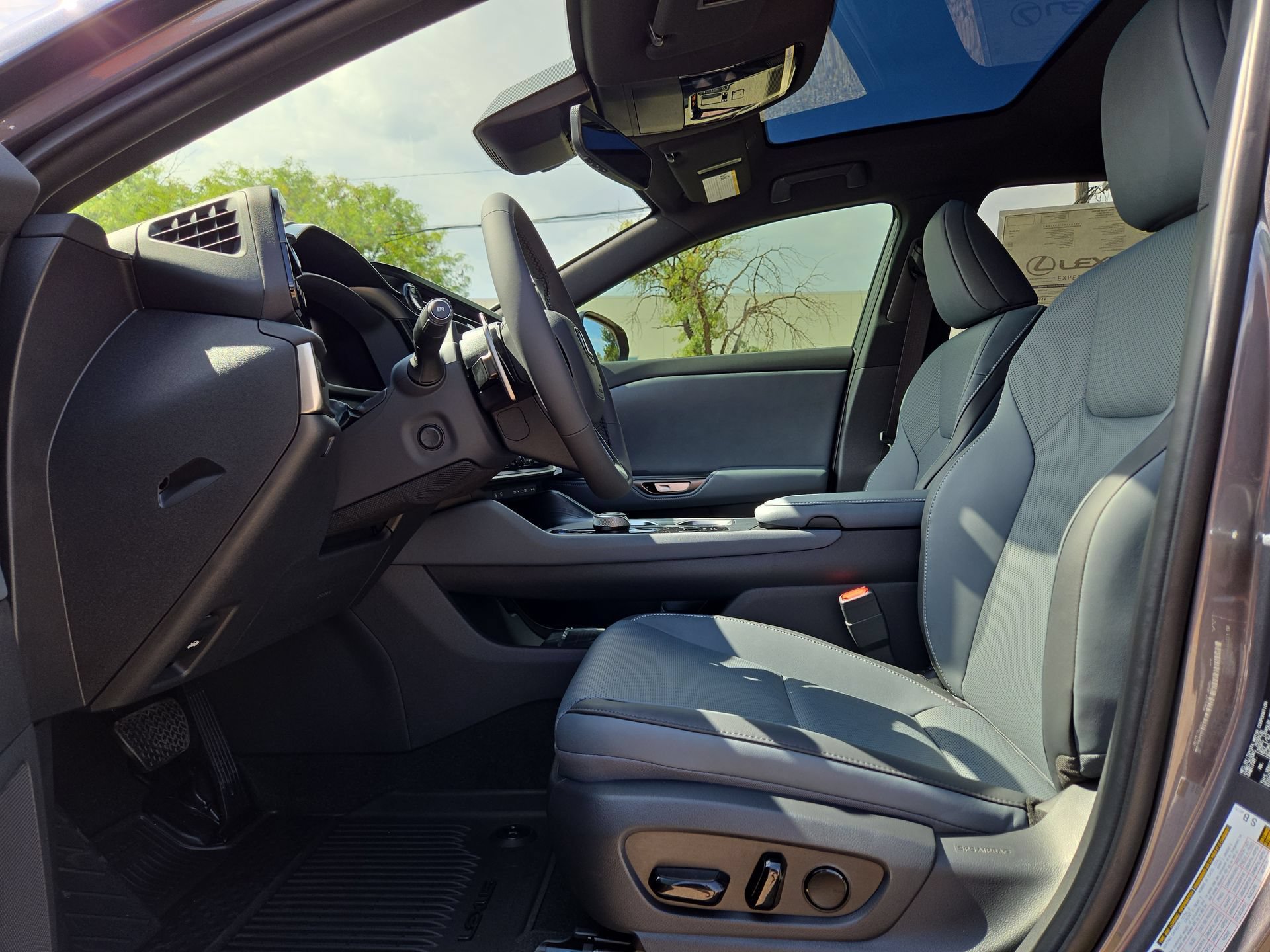 2026 Lexus RZ Premium - Photo 16