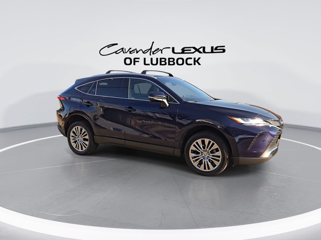 Used 2022 Toyota Venza XLE