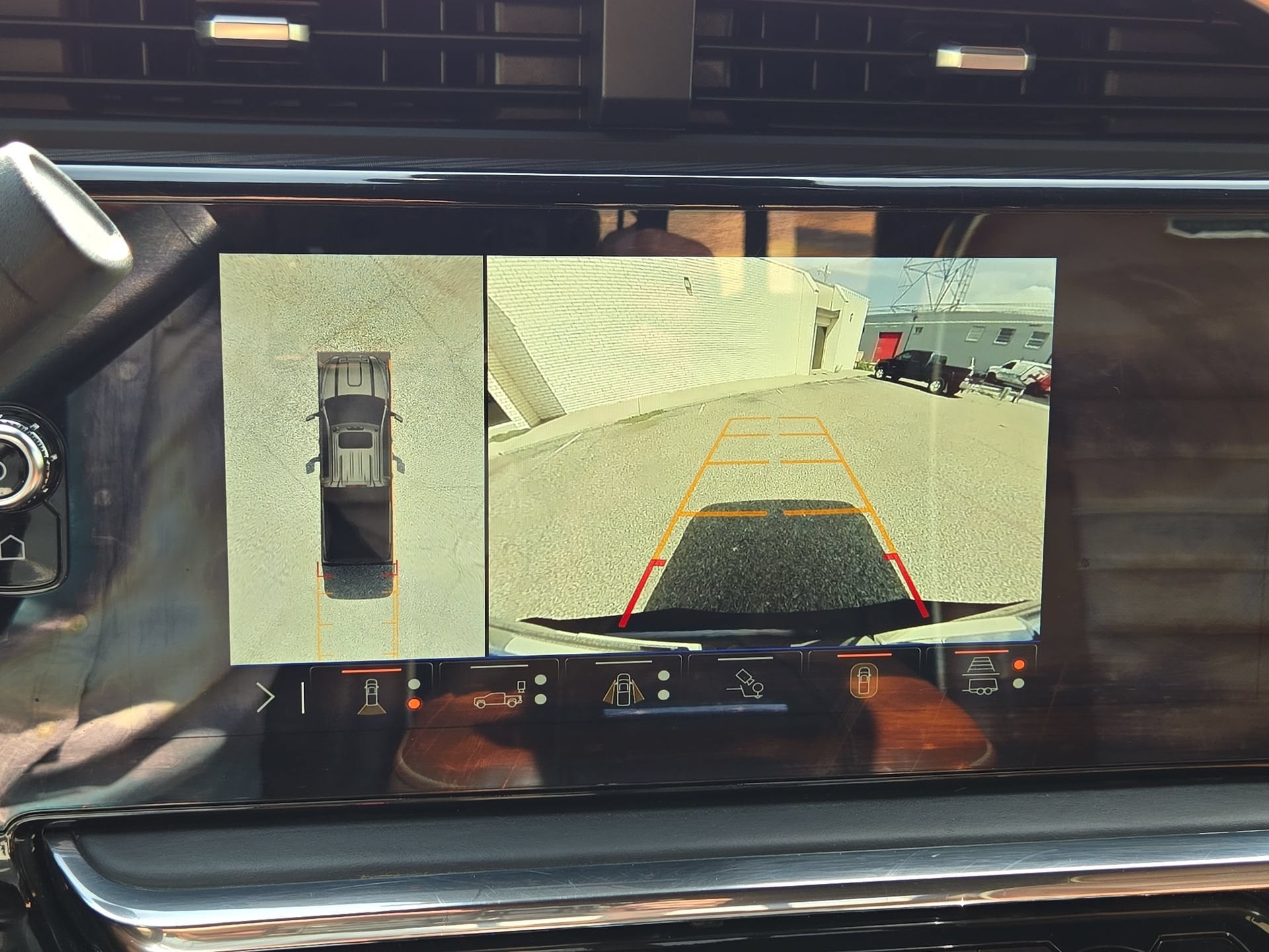 2024 GMC Sierra 2500HD Denali Ultimate - Photo 18