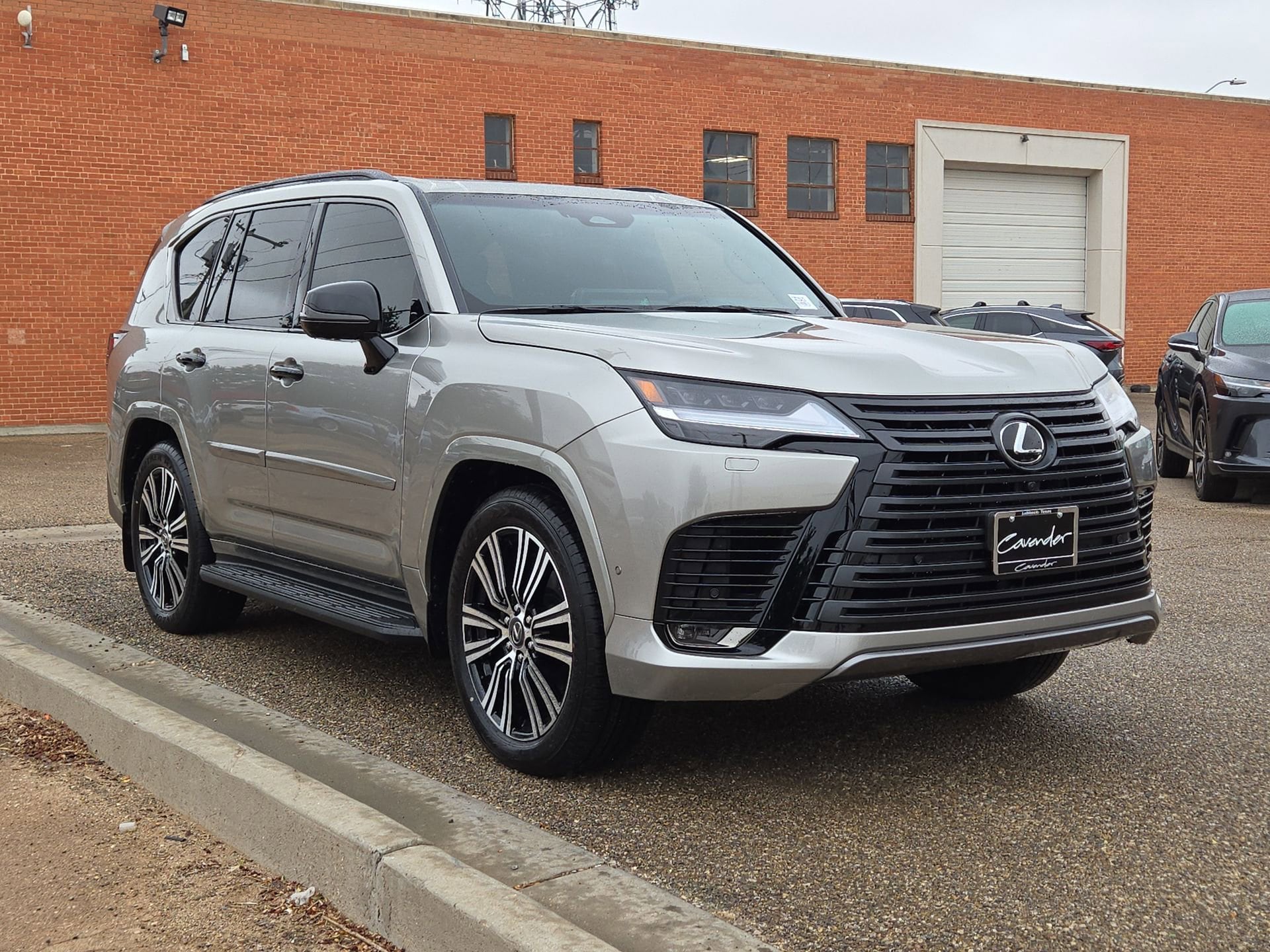 2026 Lexus LX 600 700h Luxury's photo