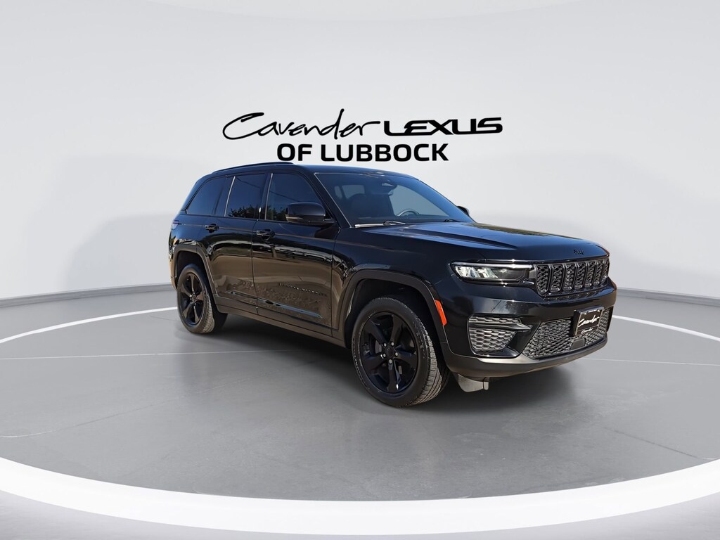 Used 2023 Jeep Grand Cherokee Altitude SUV