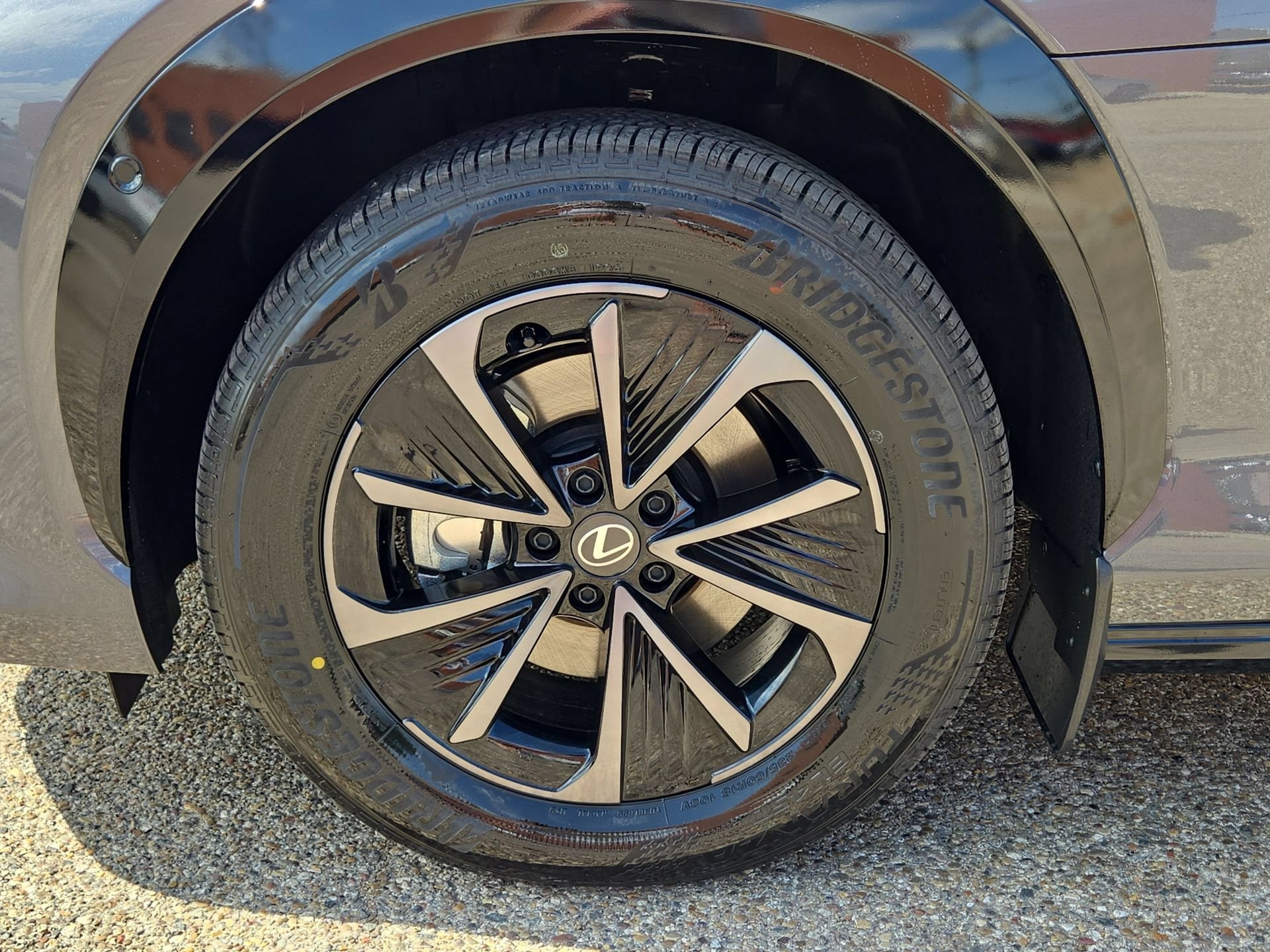 2026 Lexus RZ Premium - Photo 11