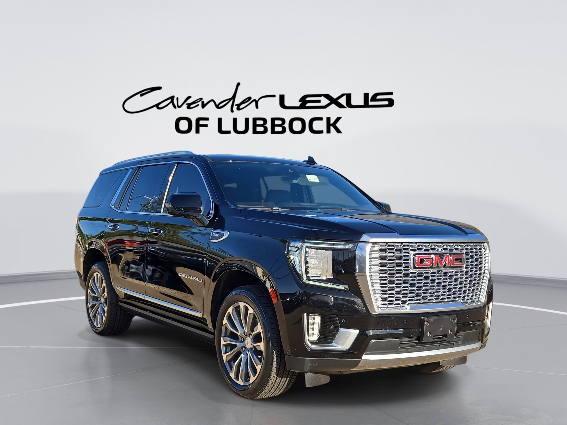 2021 GMC Yukon 4WD Denali's photo