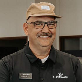 Staff member Robbie Toole from b64dc167221d