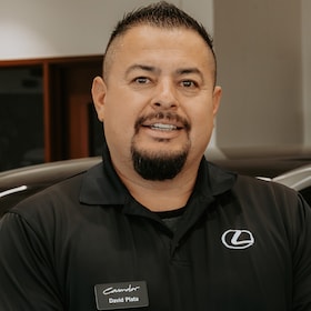 Staff member David Plata from b64dc167221d