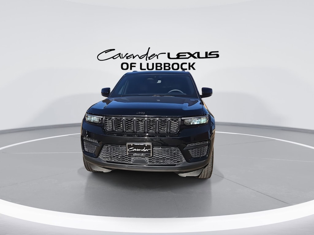 Used 2023 Jeep Grand Cherokee Altitude SUV