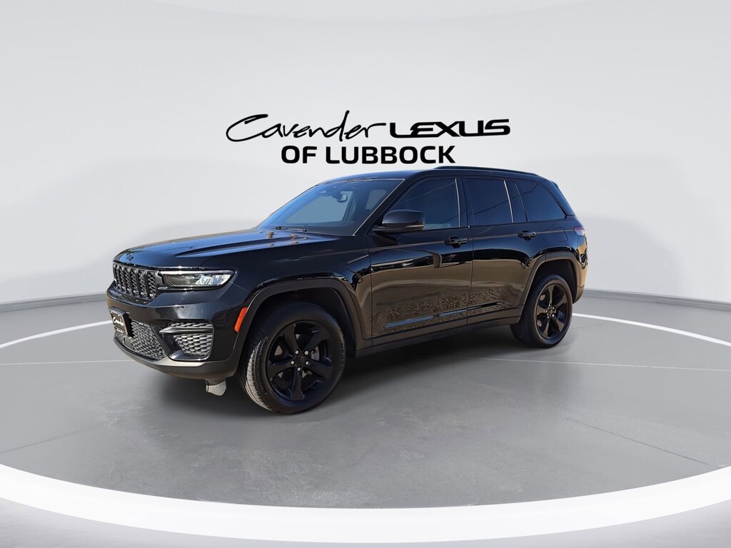 Used 2023 Jeep Grand Cherokee Altitude SUV