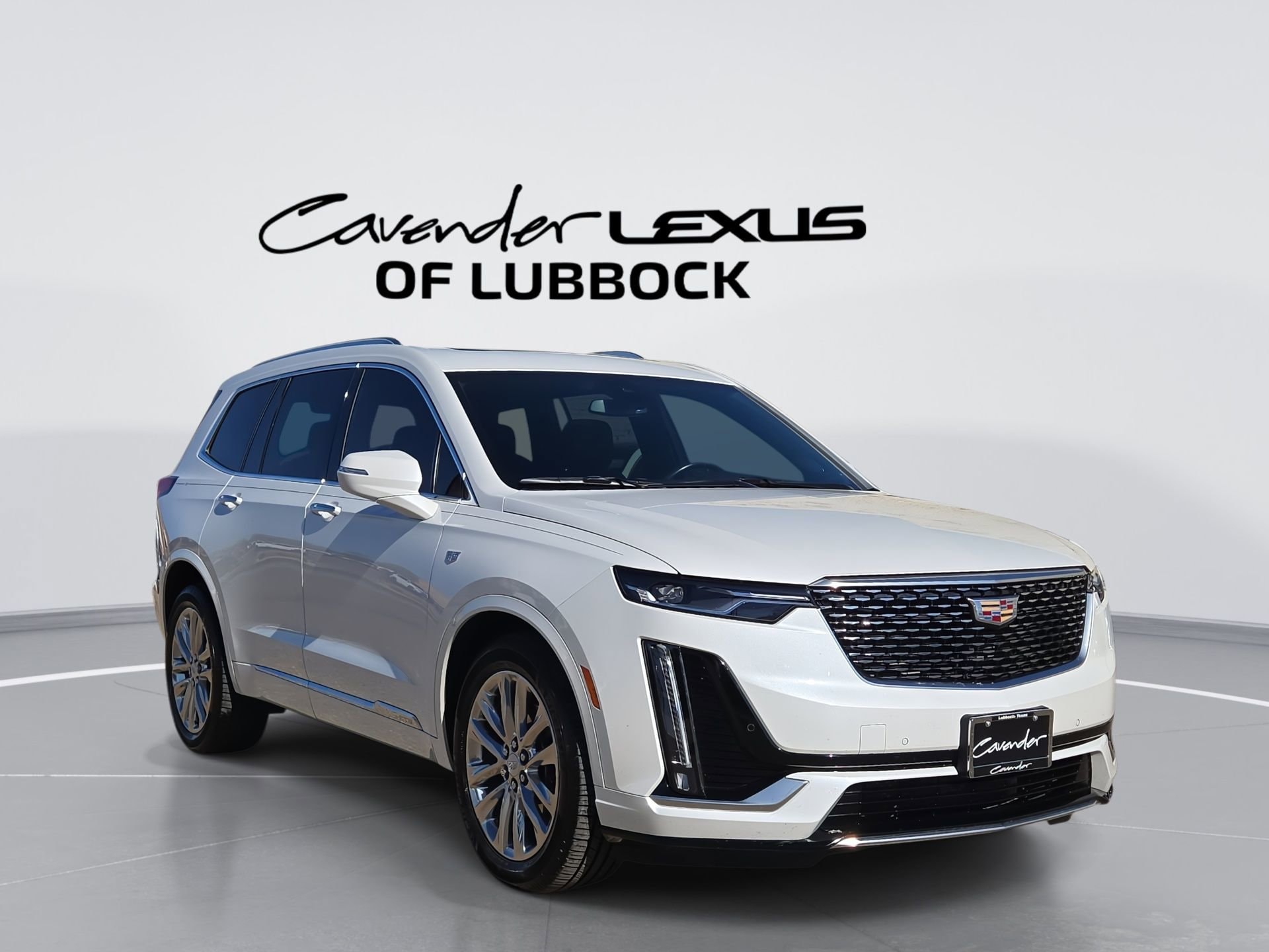 2022 Cadillac XT6 Premium Luxury FWD