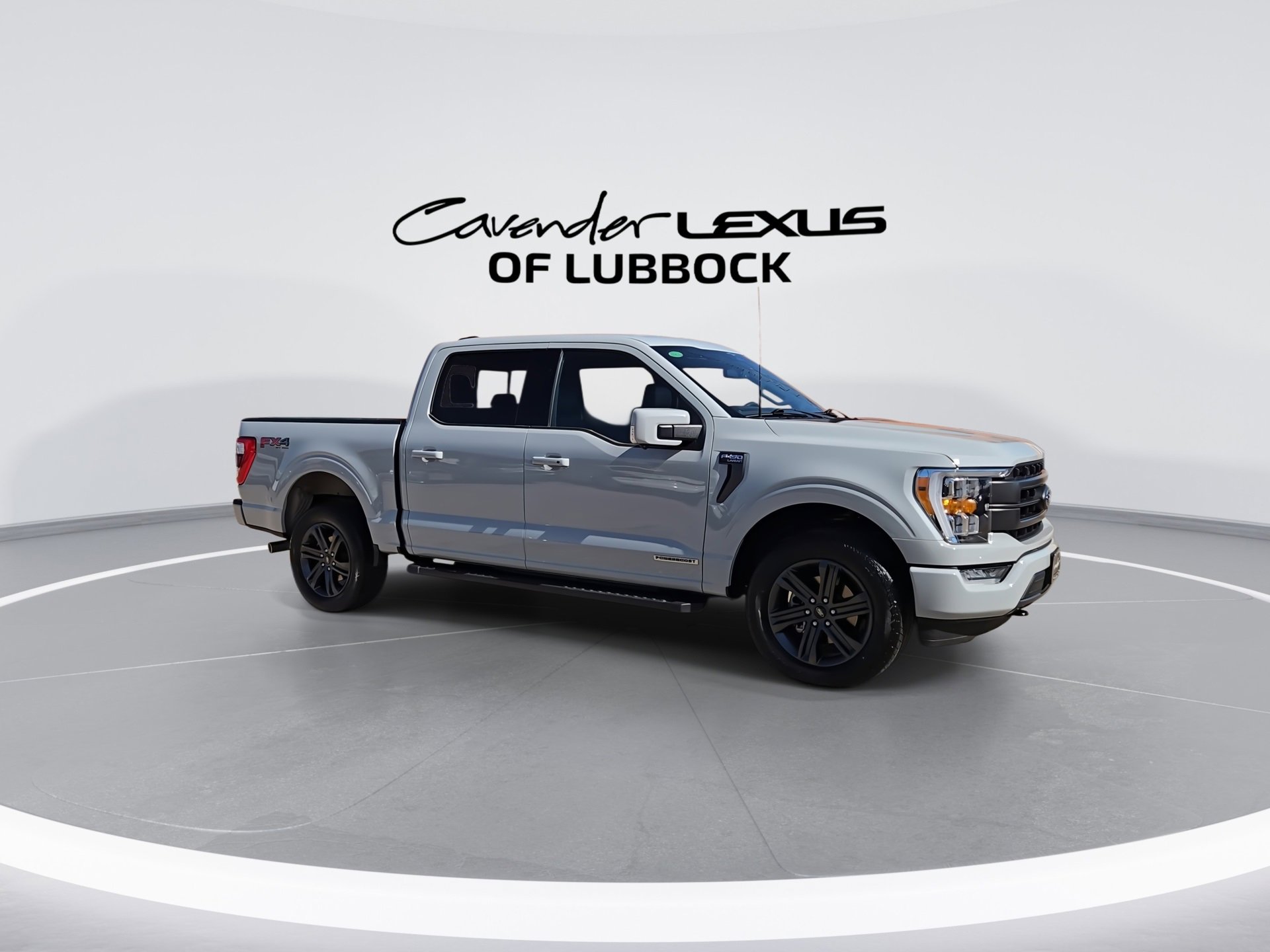 2023 Ford F-150 Lariat FX4 photo 2