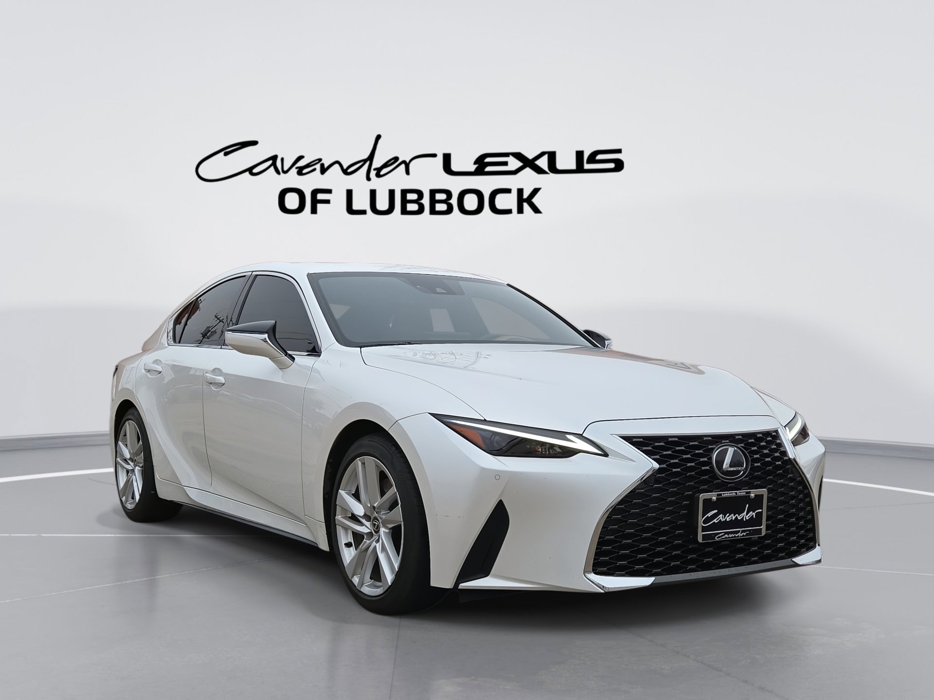 2023 Lexus IS 300's photo