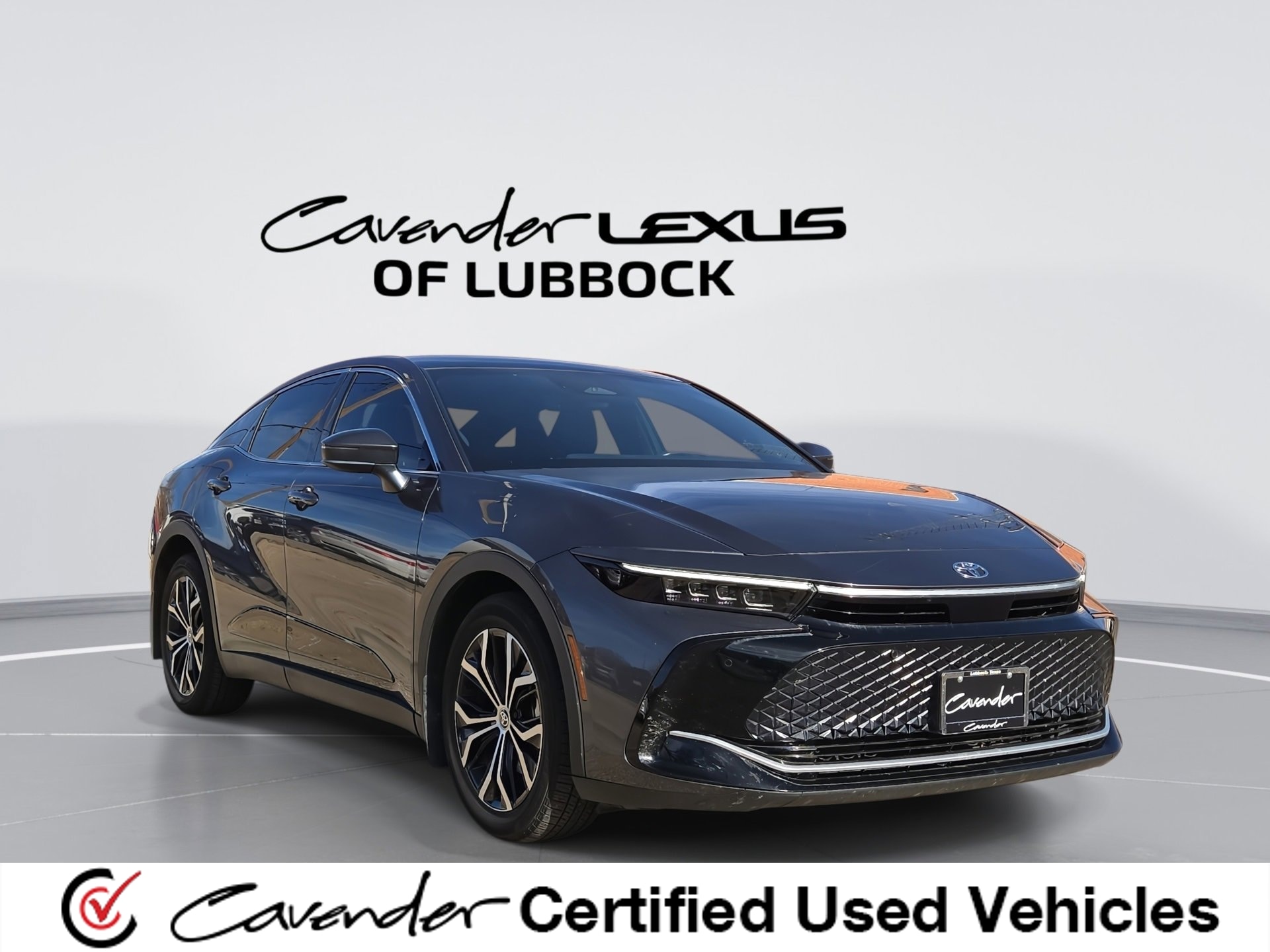 2023 Toyota Crown Limited's photo