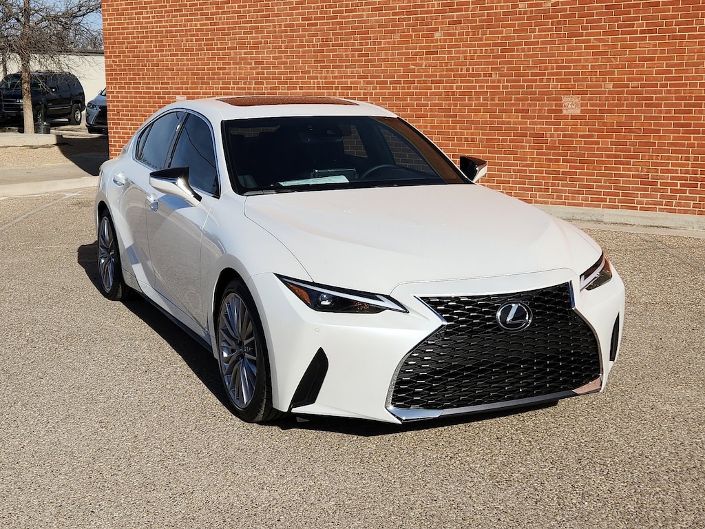 New 2024 LEXUS IS 300 For Sale at Cavender Lexus of Lubbock VIN