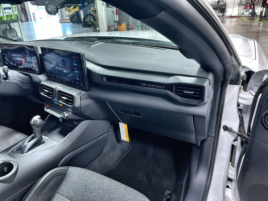 2026 Ford Mustang EcoBoost Fastback - Photo 25