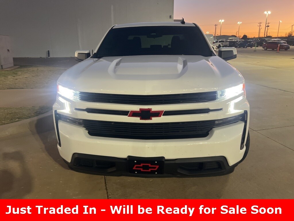 2019 Chevrolet Silverado 1500 LT photo 2