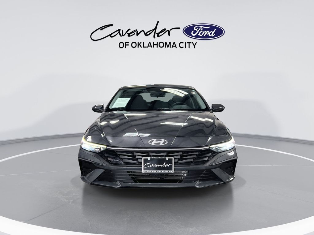 Used 2025 Hyundai Elantra Hybrid Blue Sedan