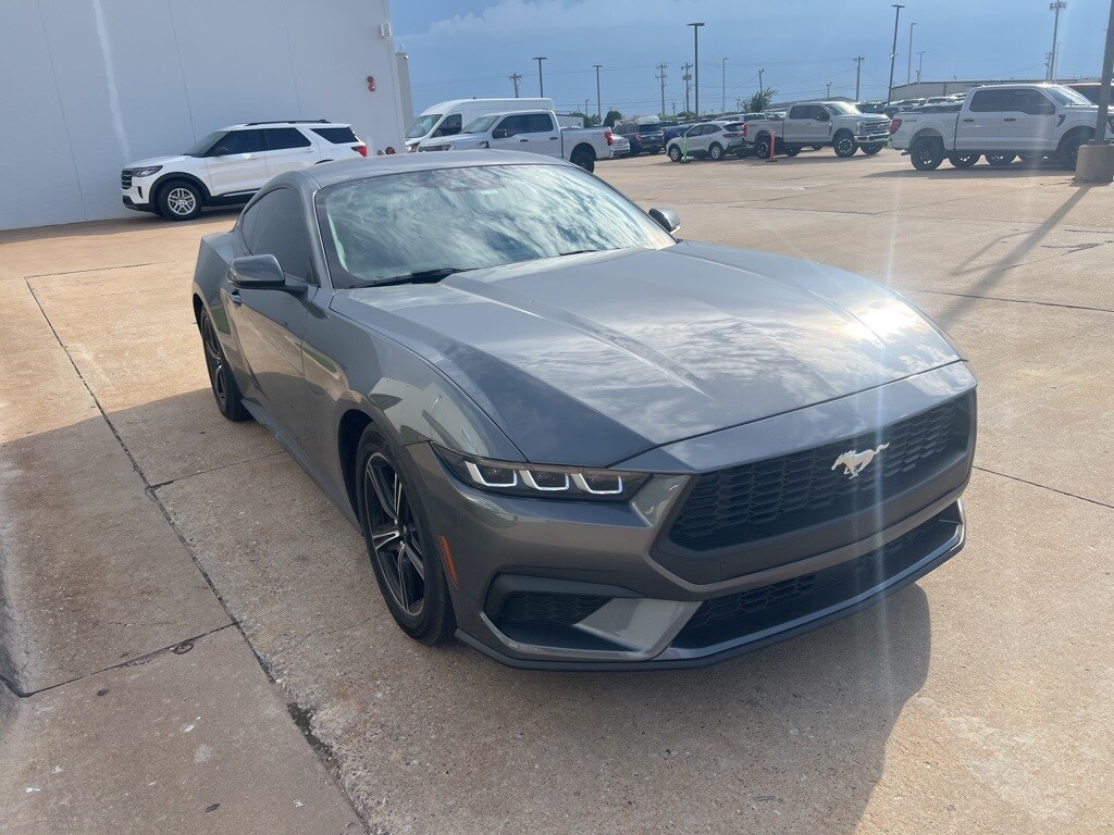 2024 Ford Mustang EcoBoost Premium photo 3