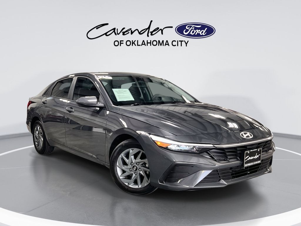 Used 2025 Hyundai Elantra Hybrid Blue Sedan