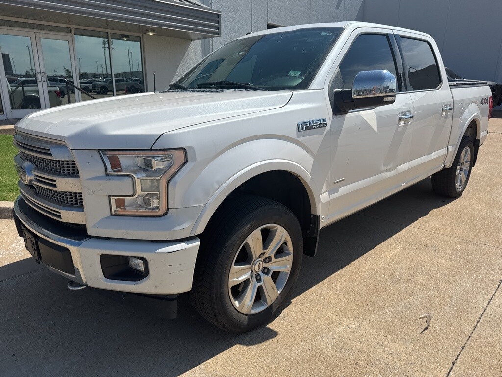 2017 Ford F-150 Platinum photo 2