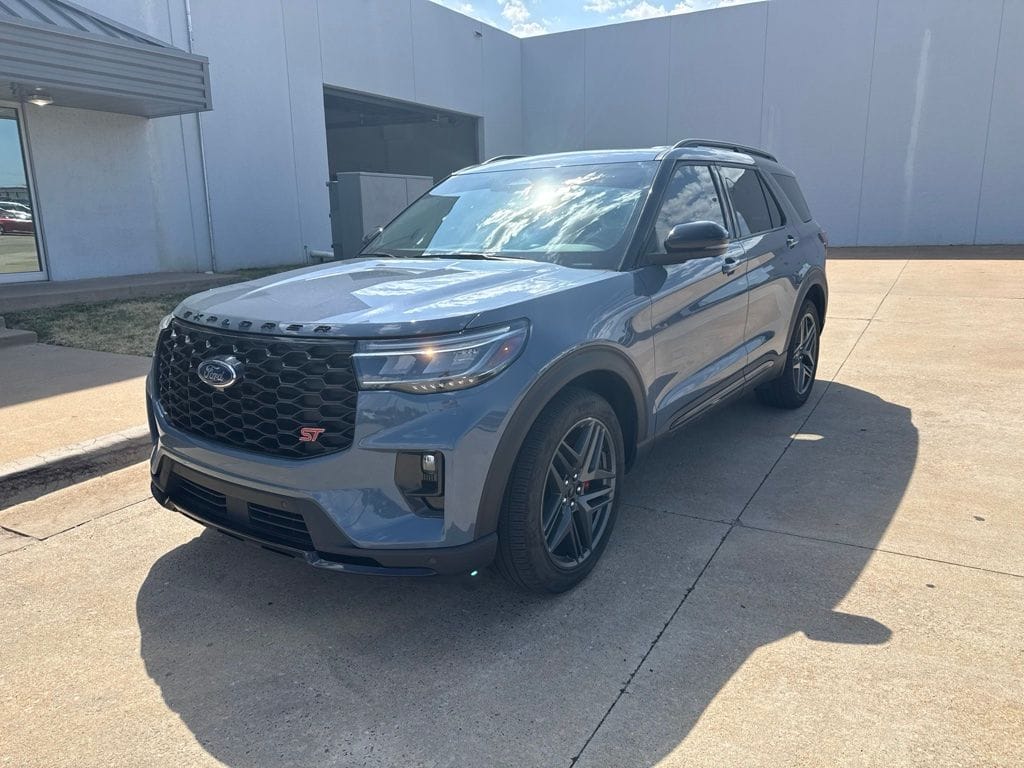 Used 2025 Ford Explorer ST SUV