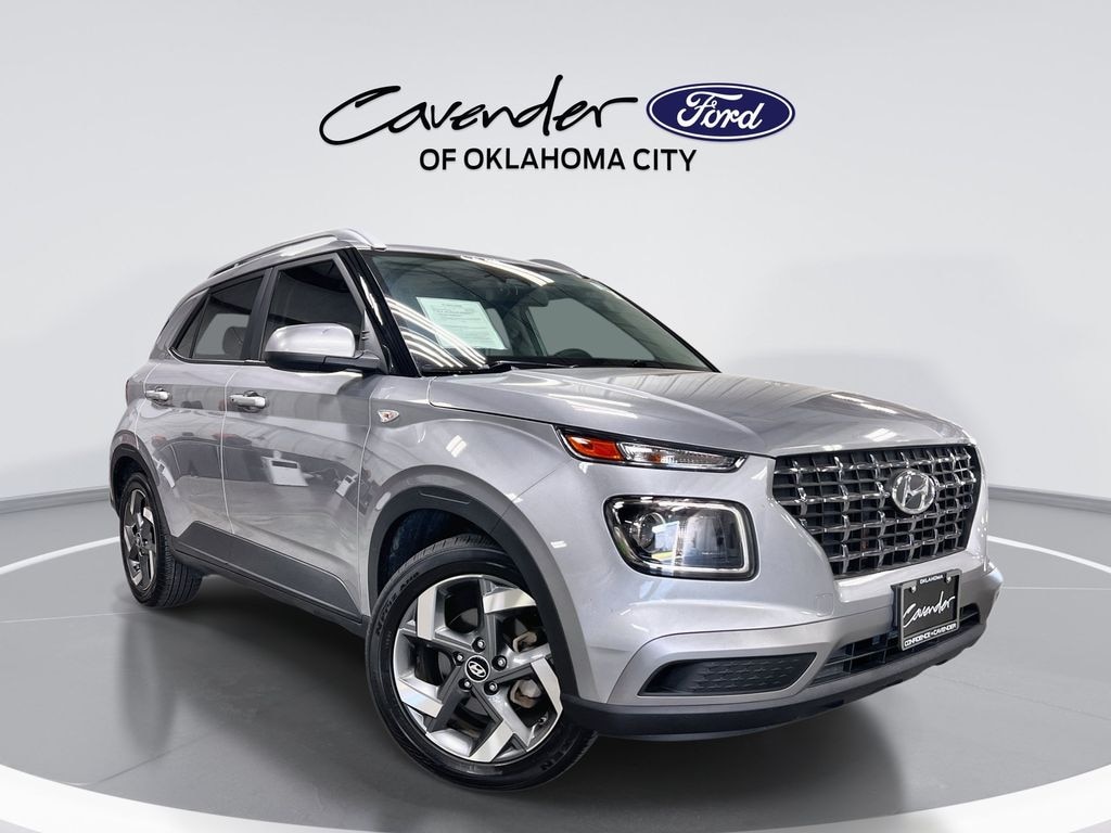 Used 2025 Hyundai Venue SEL SUV