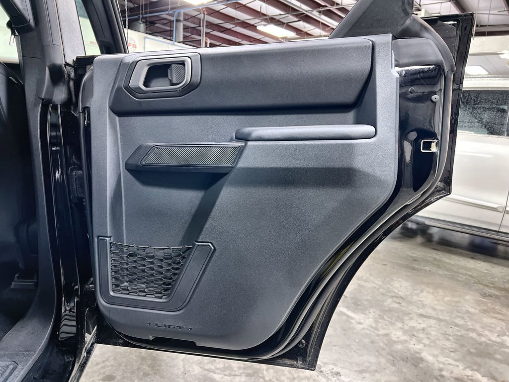 2025 Ford Bronco 4-Door Base - Photo 25