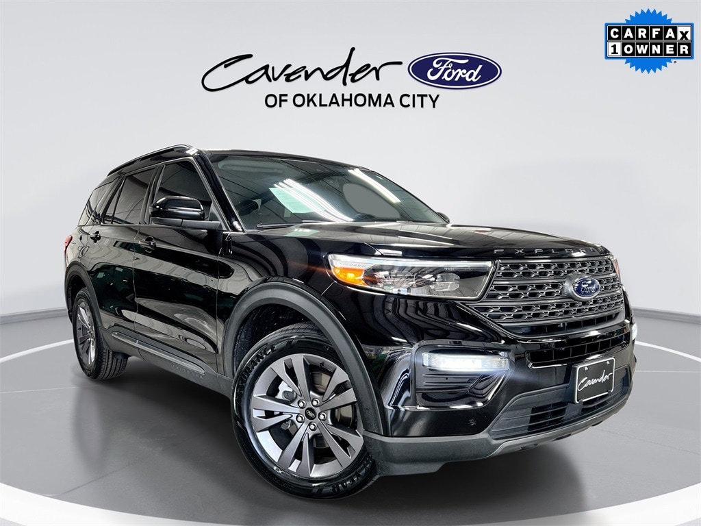 2022 Ford Explorer XLT's photo