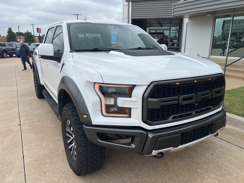 2020 Ford F-150 Raptor photo 3