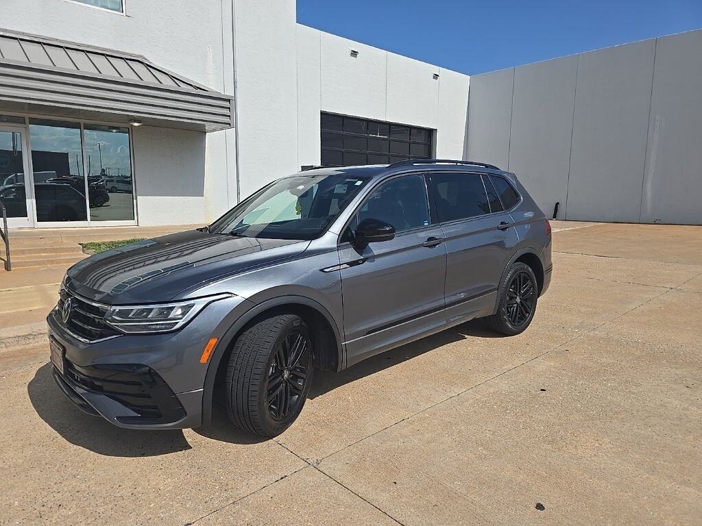 Used 2022 Volkswagen Tiguan 2.0T SE R-Line Black SUV