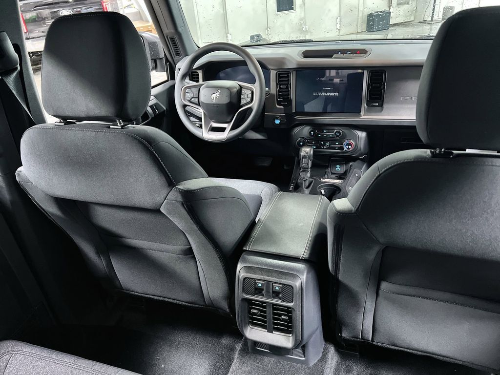 2025 Ford Bronco 4-Door Base - Photo 20