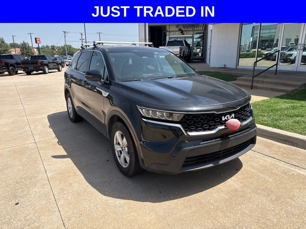 Used 2023 Kia Sorento LX SUV