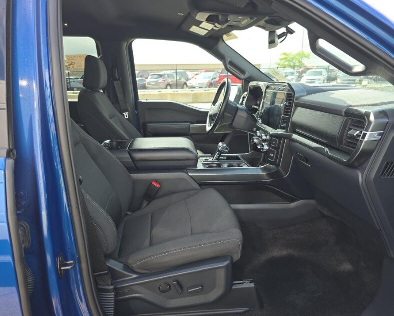 2022 Ford F-150 XLT photo 3