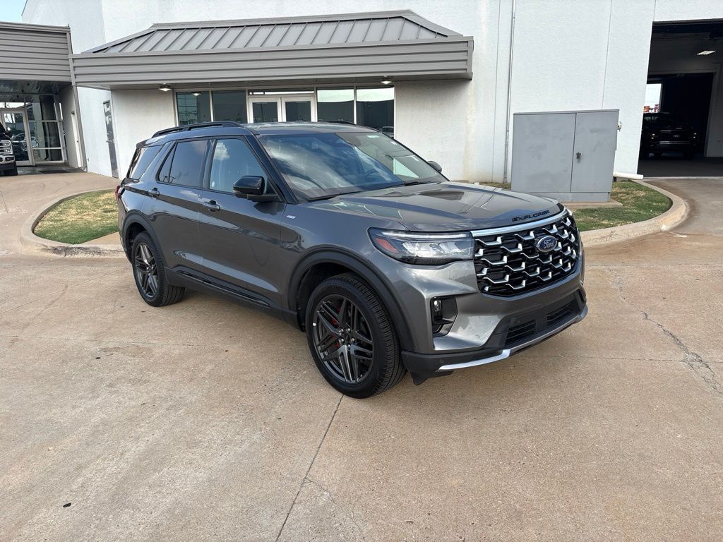 2025 Ford Explorer ST-Line AWD