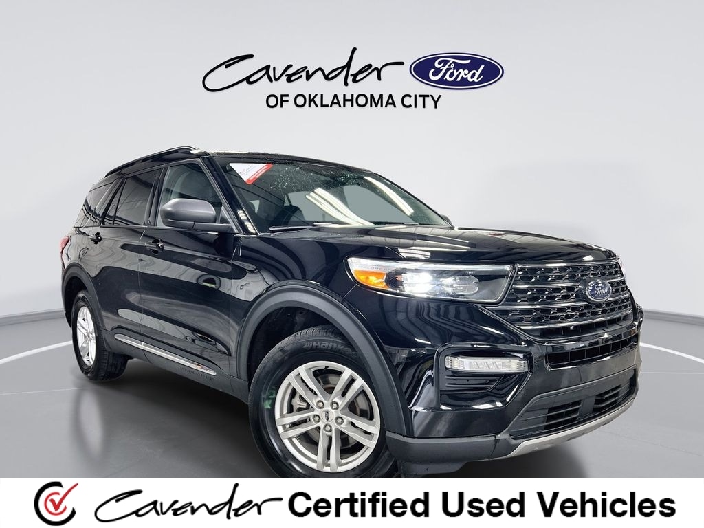 2023 Ford Explorer XLT 4WD's photo
