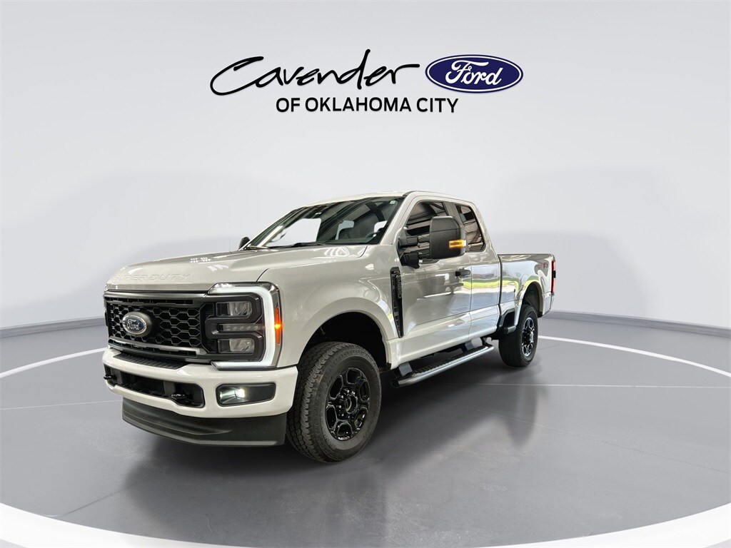 2023 Ford F-250 photo 4