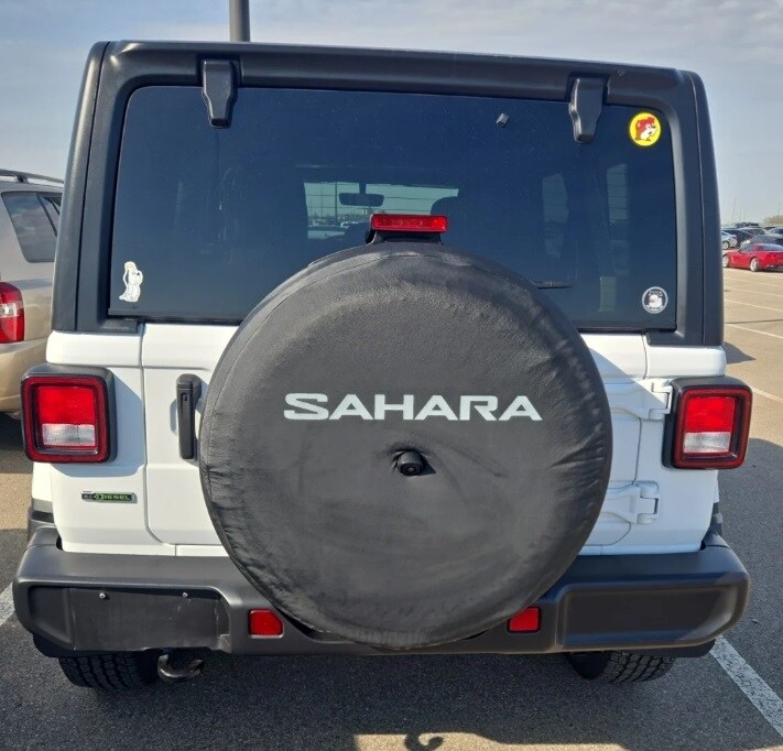 2022 Jeep Wrangler Unlimited Sahara photo 4
