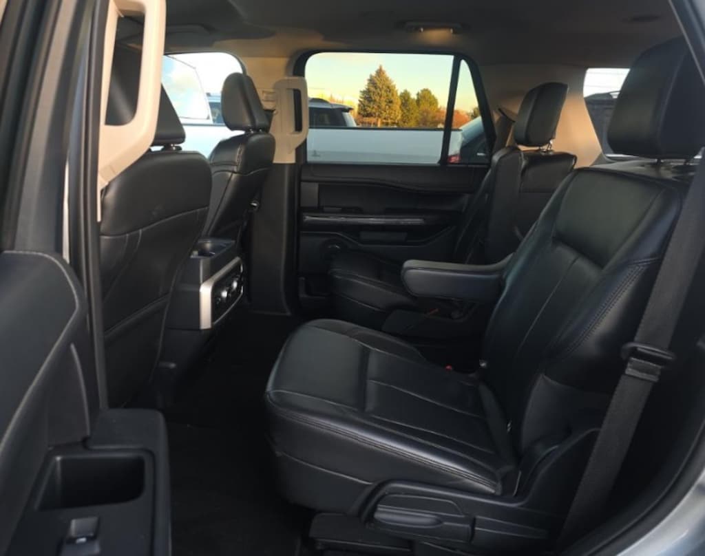 Used 2023 Ford Expedition XLT SUV