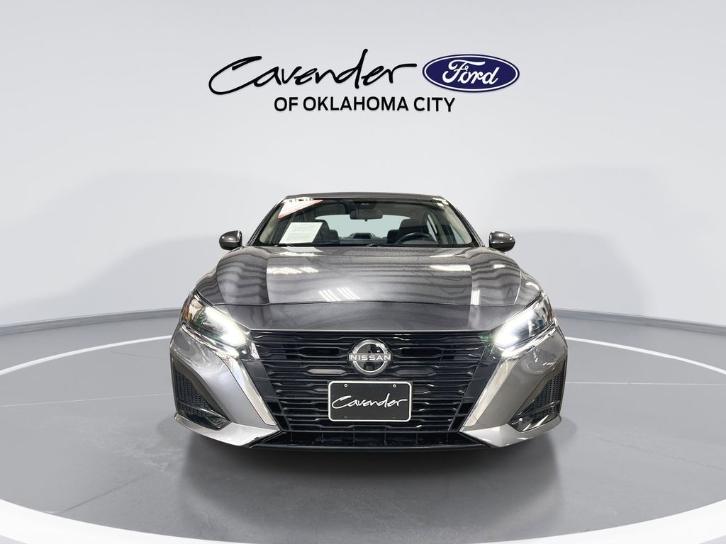 Used 2024 Nissan Altima 2.5 SV Sedan