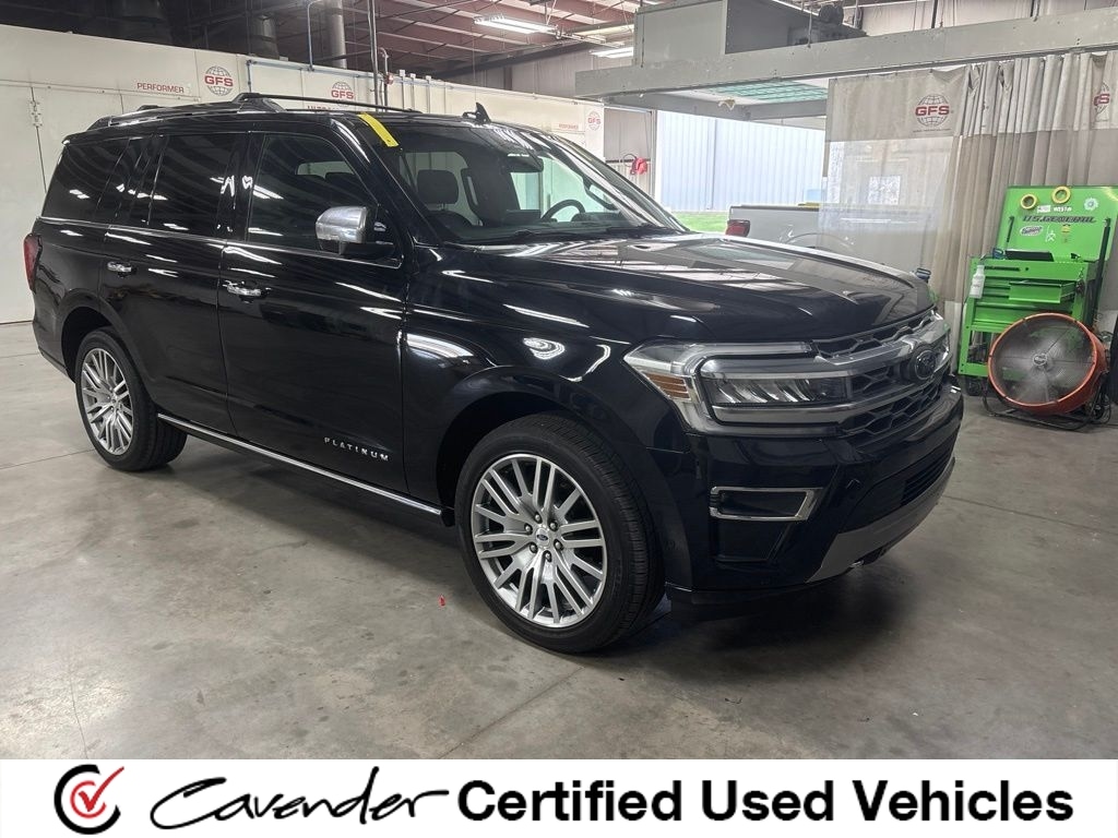  2022 Ford Expedition Platinum 4WD   